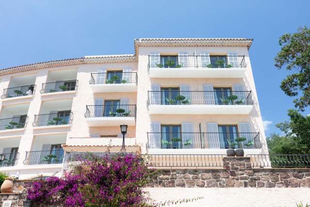 hotel du parc cavalaire sur mer bougainvilier charme 