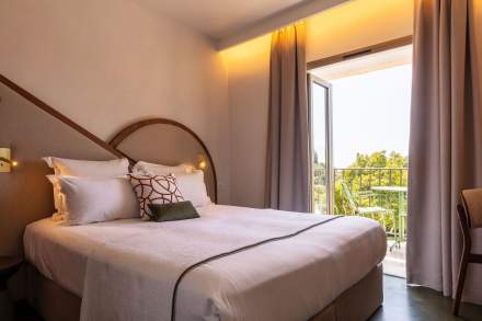 Hotel cavalaire - chambre supérieur balcon mer