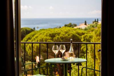 Terrasse apéritif Hotel du Parc Cavalaire sur Mer Var Côte d'azur