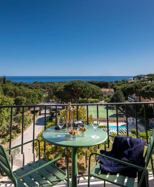 Sea view Hotel and Restaurant Cavalaire Seaside 4-star Hotel Var Cavalaire-sur-Mer