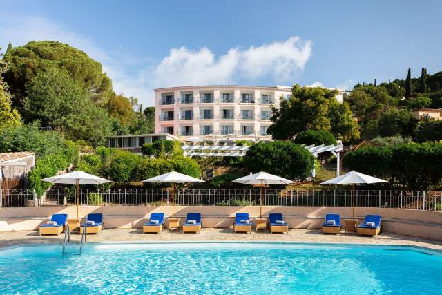 piscine chauffée cavalaire sur mer hotel de charme 