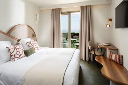 Chambre Confort Balcon Hotel du Parc Cavalaire sur mer