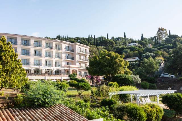 hotel du parc cavalaire sur mer terrasse restaurant