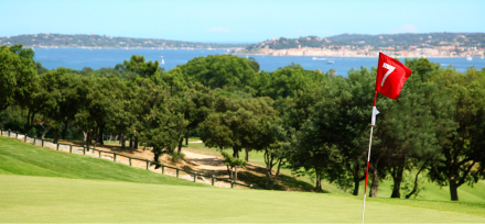 Le golfe de Beauvallon proche de l'Hotel du Parc à cavalaire sur mer 4 étoiles